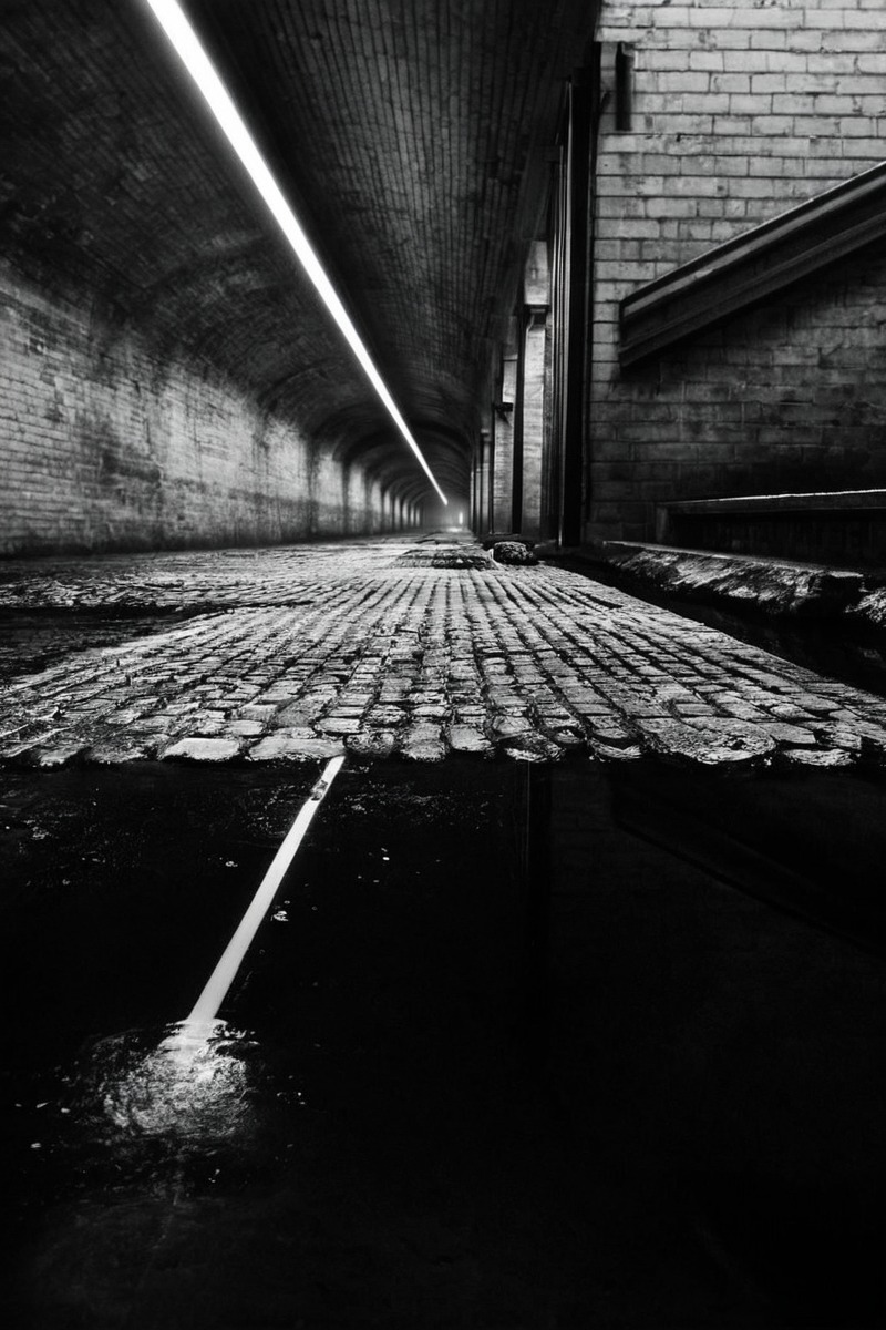 photography, streetphotography, architecture, horror, gothic, reflection, blackandwhitephotography, subway, tunnel