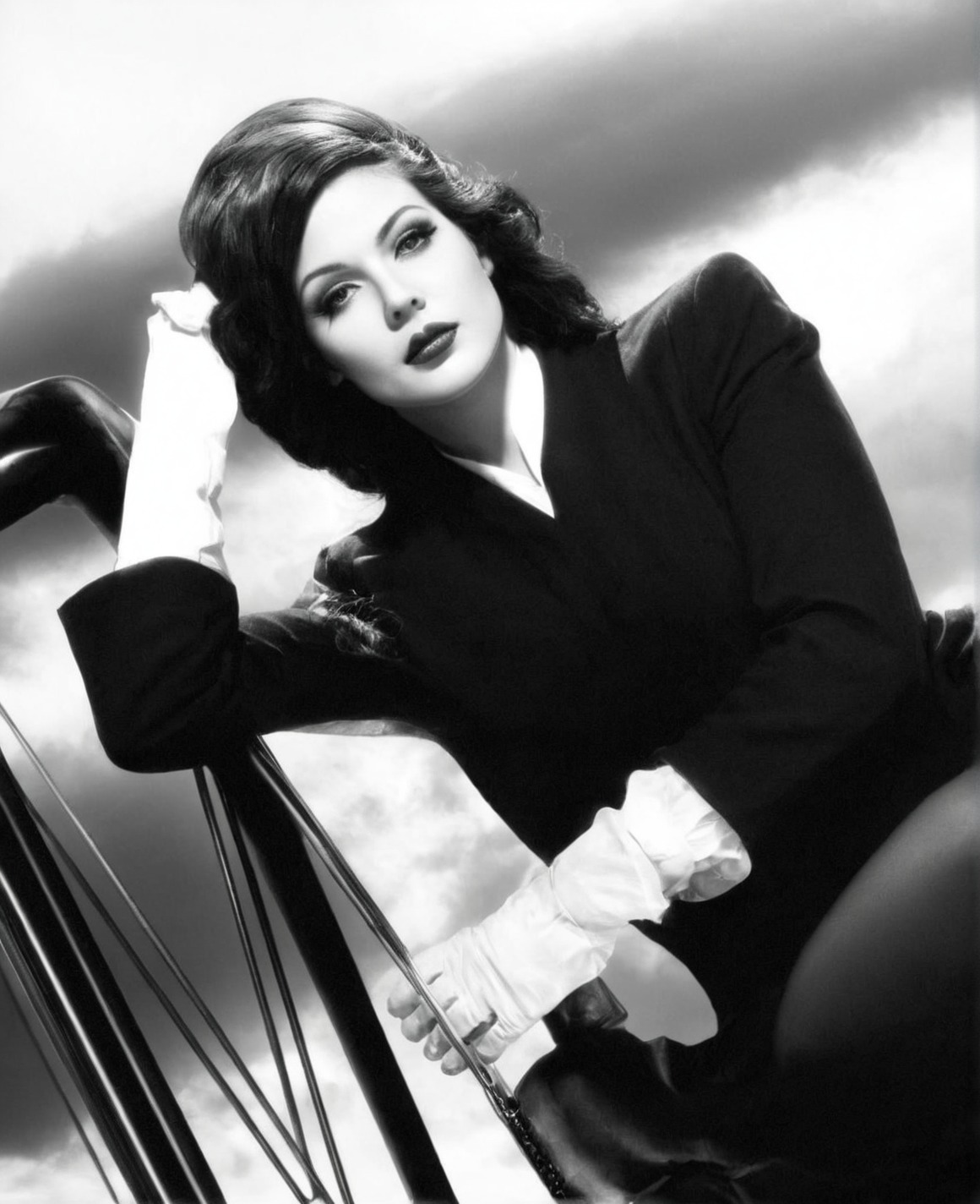 hedy lamarr, 1940's, classic hollywood, vintage, vintage hollywood, vintage fashion, classic film stars, classic movies